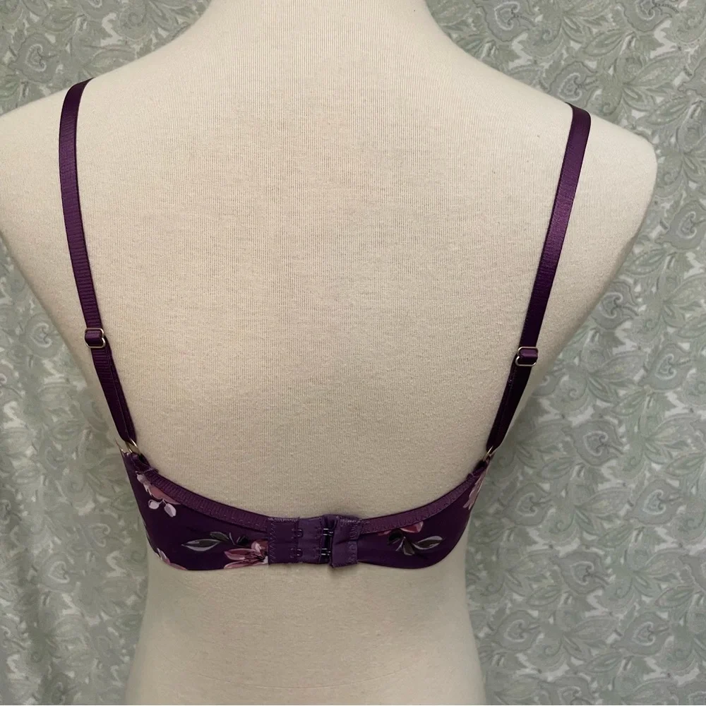 SOLD Vince Camuto Bra (36B) - Picture 3 of 5
